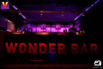   Wonder bar 