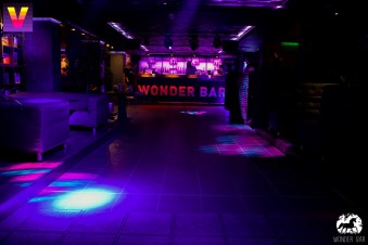   Wonder bar   3